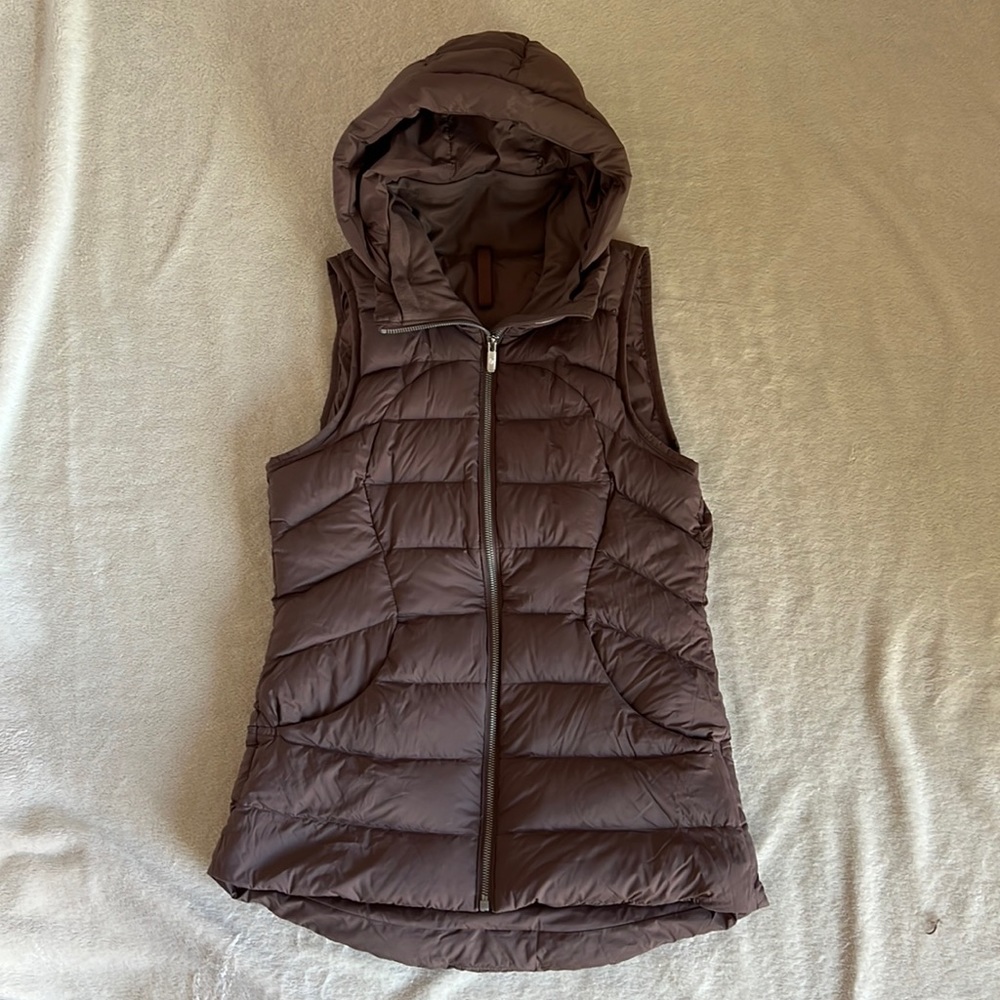 Lululemon goose down vest with hood